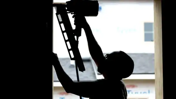 Saving Etting Street_Saving_Etting_Street_-_Shelley_framing_window